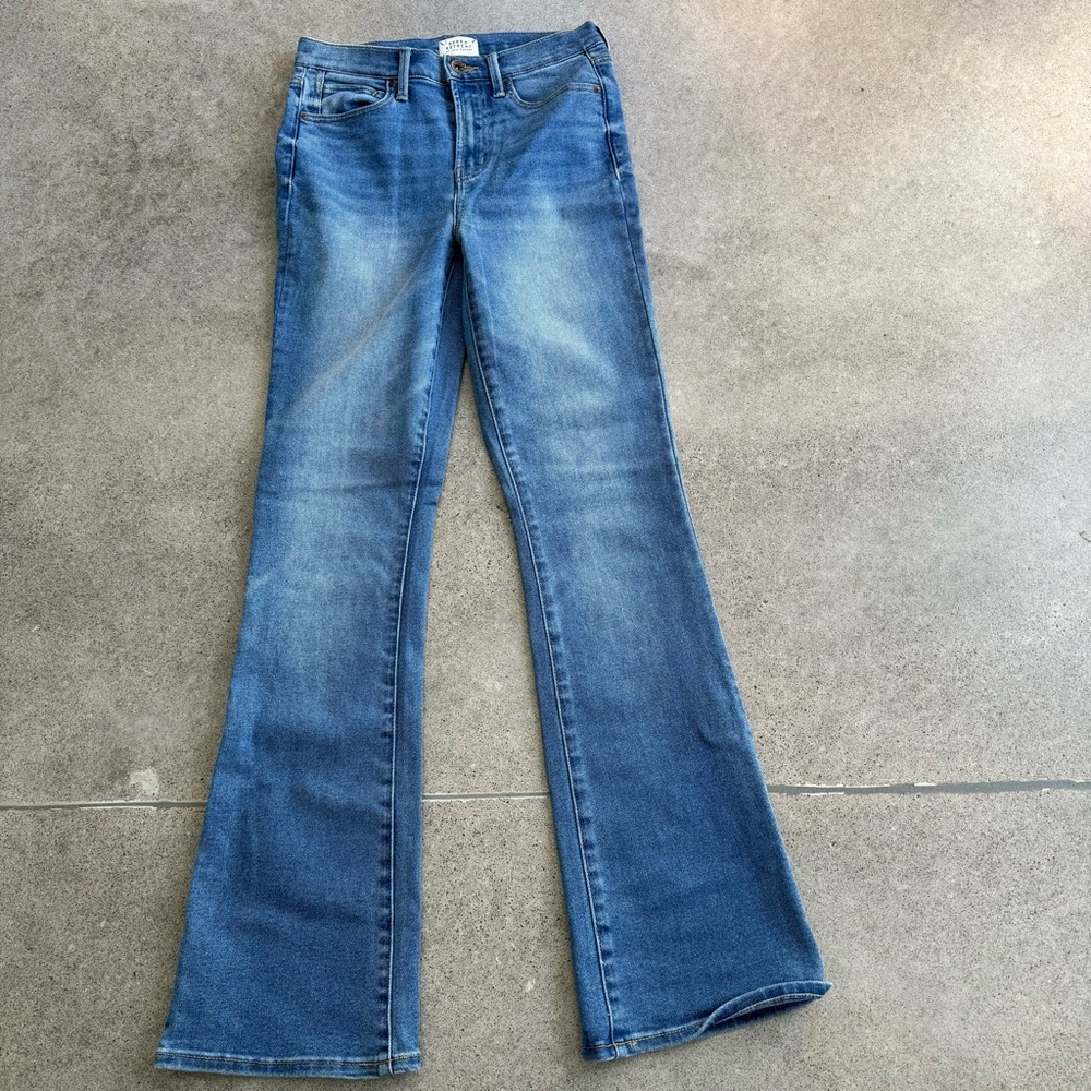 Serra Retreat Stretch Fit and Flare LONG LEGS size 4